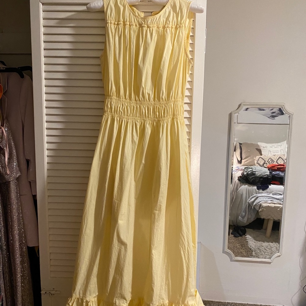 Yellow cotton dress with pockets